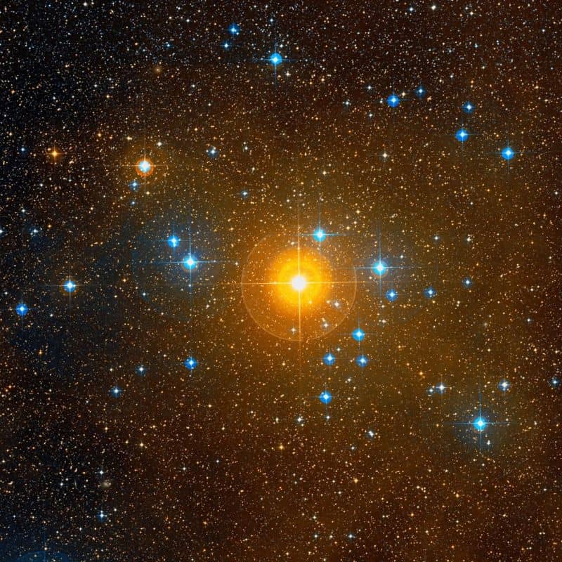 Какая звезда горячее. Дзета кормы звезда. Дзета Ориона сверхгигант. Цефеиды сверхгиганты. Цефеиды звезды.