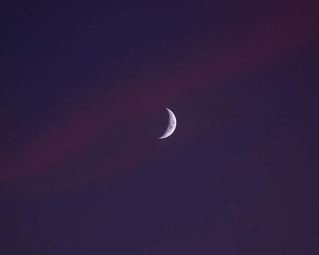 Spiritual Meaning And Symbolism Of Crescent Moon | Sarah Scoop